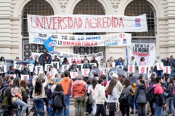 Aunque le hagan zancadillas, la UdelaR al servicio del país