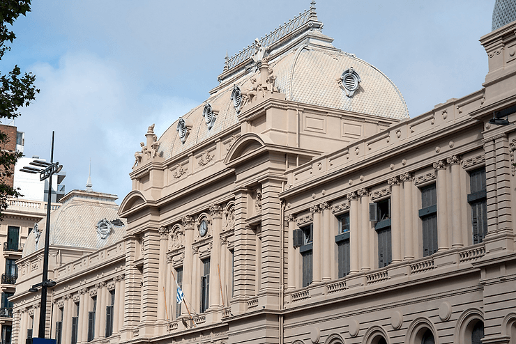 Universidad: Cogobierno en acción
